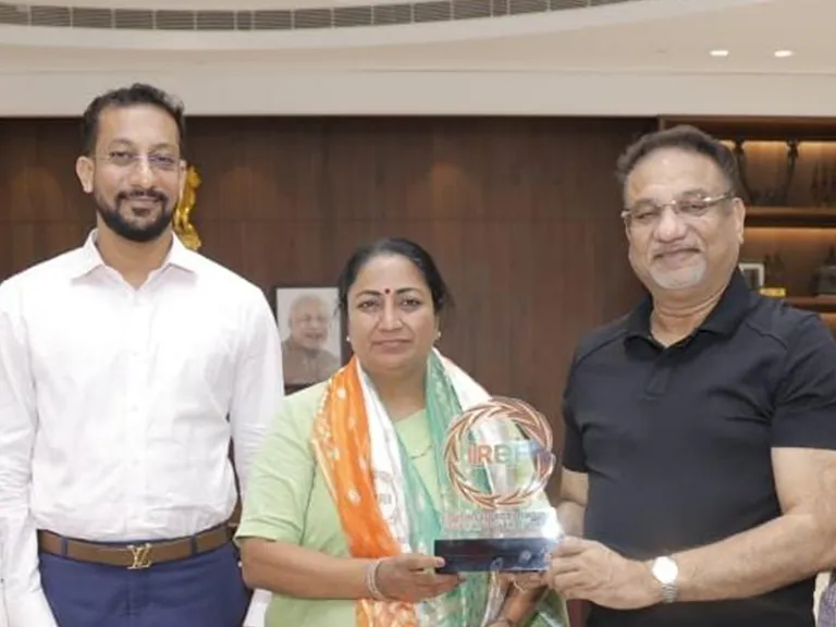 IREF National President with Smt. Rekha Gupta