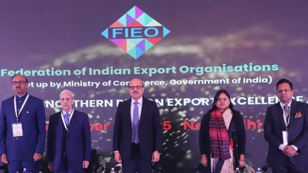 Dr. Prem Garg, NP, IREF, Congratulates KLA India Directors on Receiving Prestigious Export Award by Commerce Secretary Rajesh Agarwal